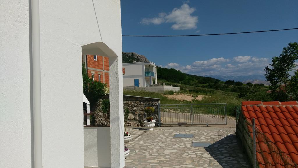 Ruza Apartmani Draga Bascanska Exterior photo