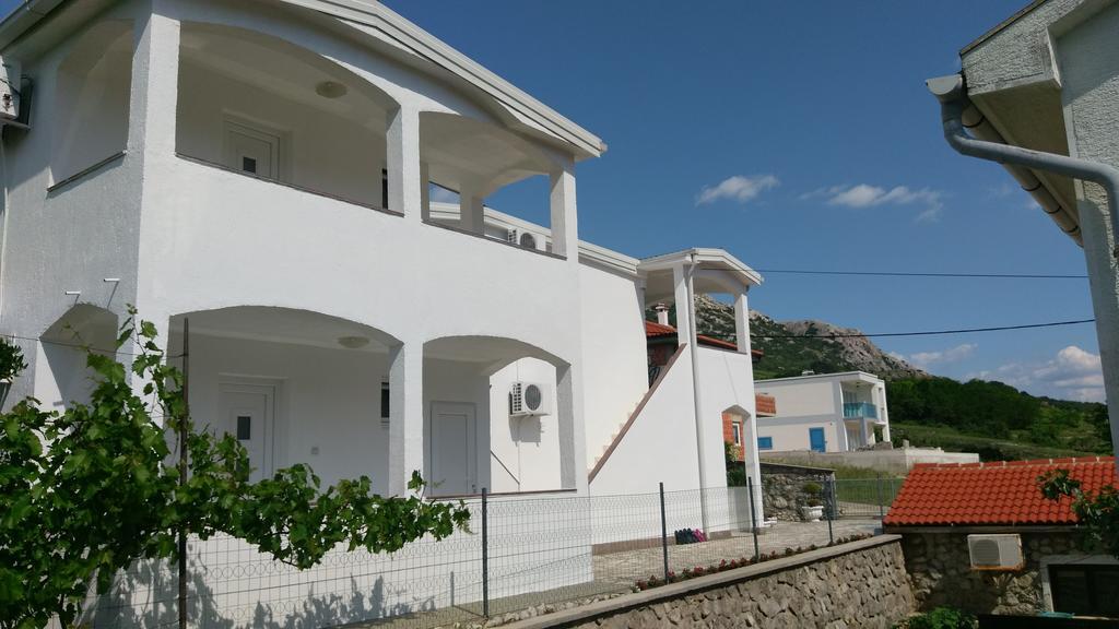 Ruza Apartmani Draga Bascanska Exterior photo