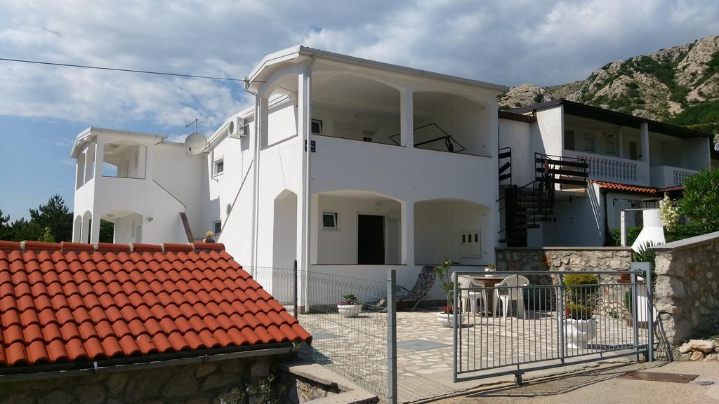 Ruza Apartmani Draga Bascanska Exterior photo