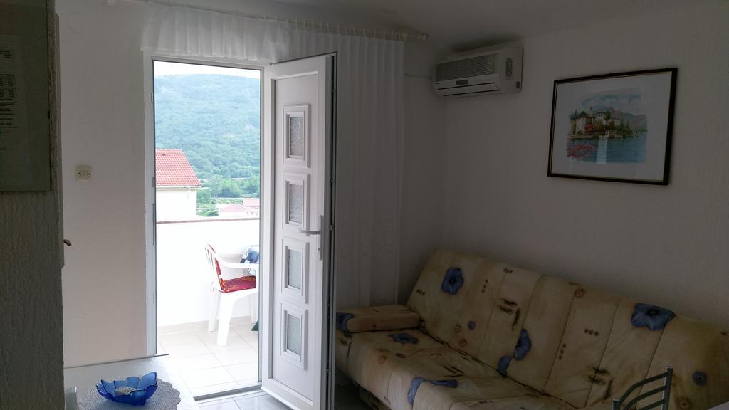 Ruza Apartmani Draga Bascanska Exterior photo